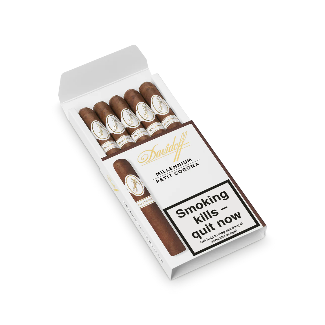 Juan Lopez Petit Corona alternate view